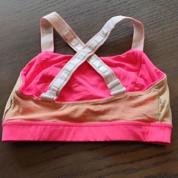 Lululemon Adjust Me Bra Flash‎ Sz 4 - Picture 4 of 8